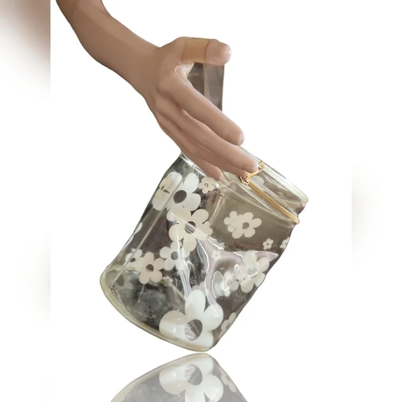 Marc Jacobs Vintage Daisy Clear Bucket Bag Makeup Case - Picture 2 of 7